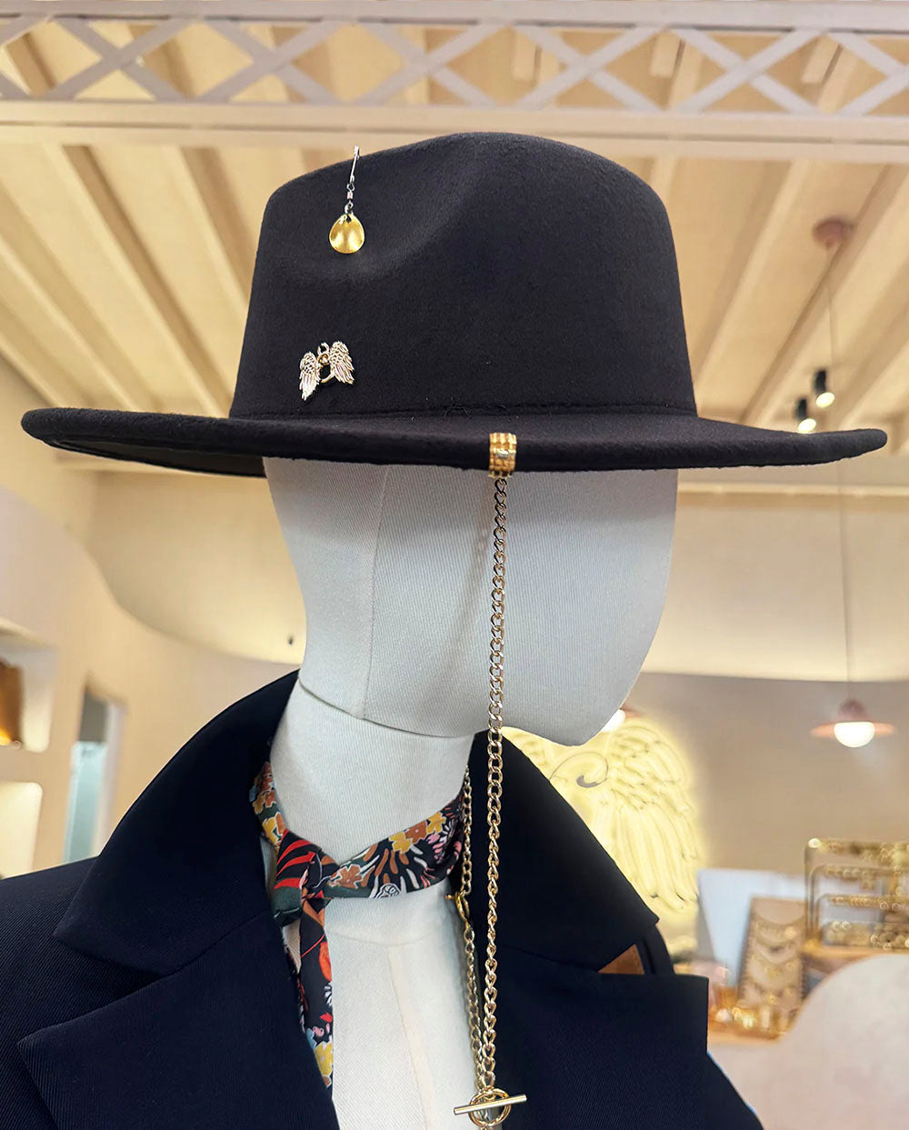 Sombrero Fuscita negro Camaleónica