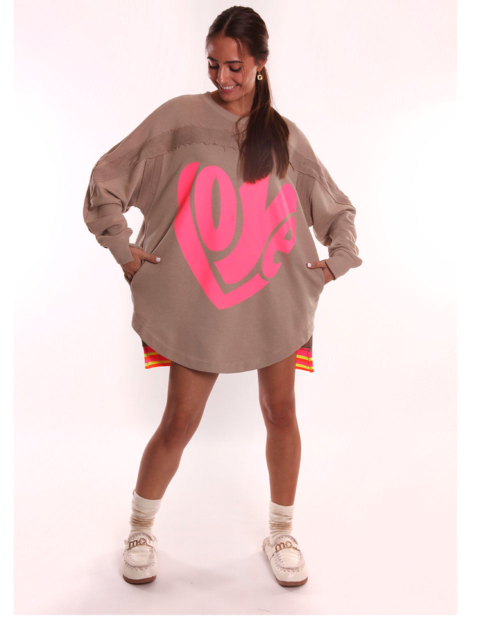 Sudadera larga corazón arena Miss Goodlife