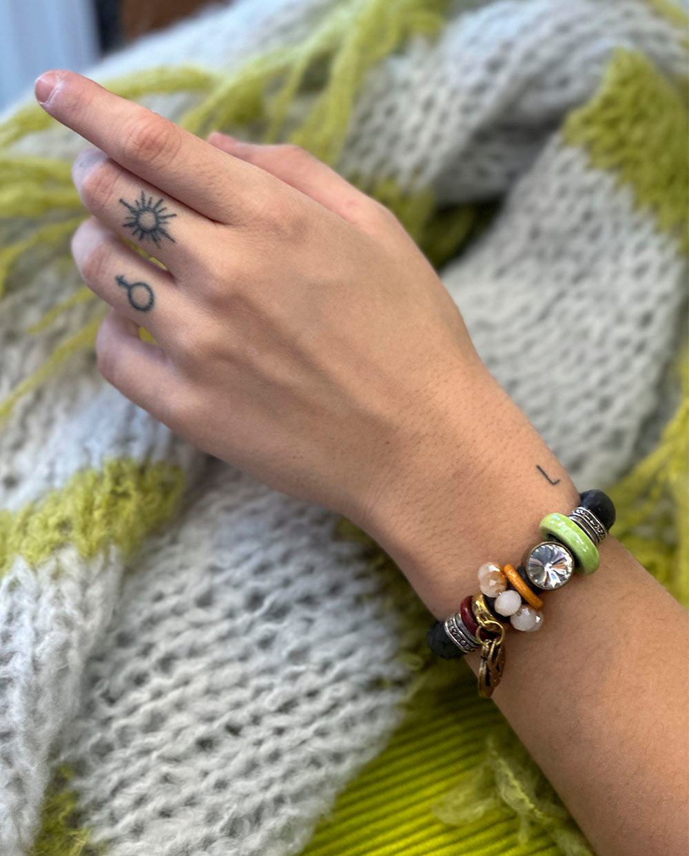 Brazalete piel marrón candado Dellmon
