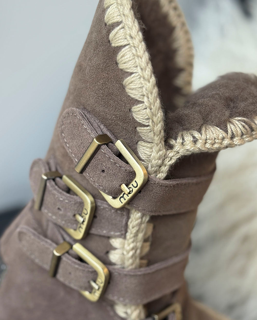 MOU Eskimo Eskimo inner wedge tall buckle gris piedra