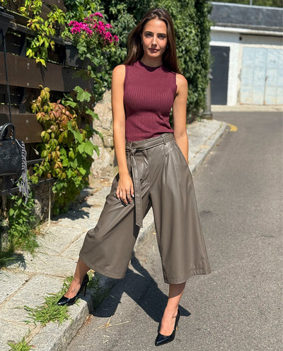 Pantalón culotte piel vegana gris Praline Urban Code