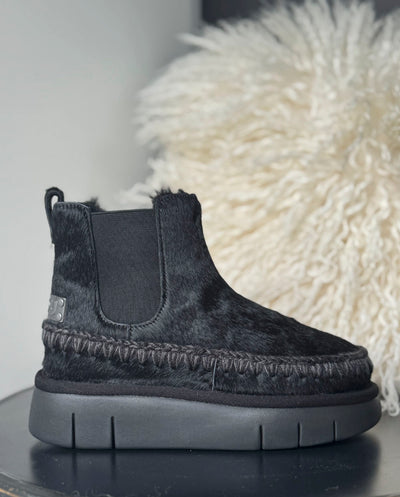 MOU Eskimo Bounce chelsea boot pony skin negro