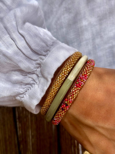 Pulsera nepalí multicolor iridiscente