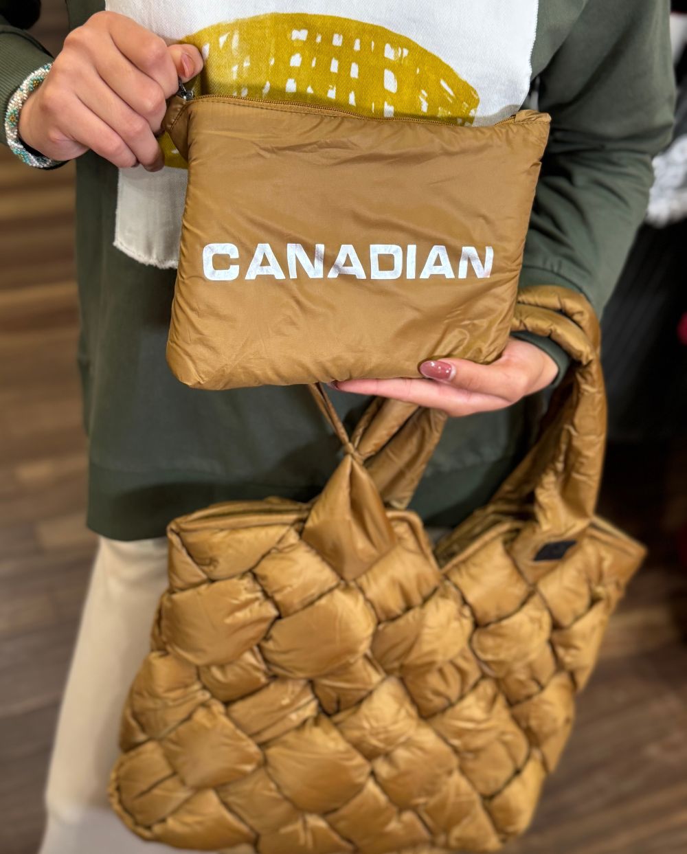 Bolso Tote entrelazado golden brown Canadian