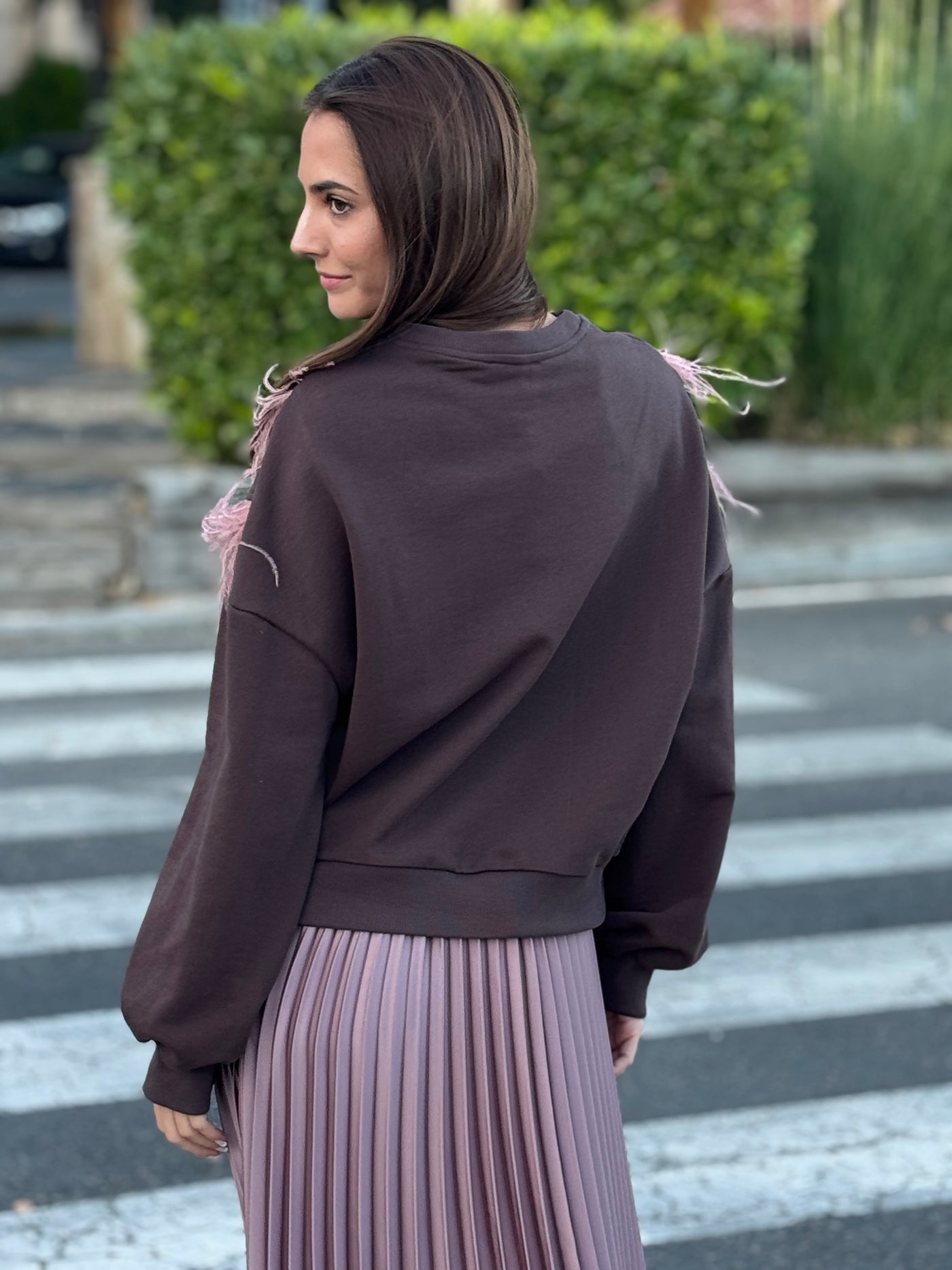 Sudadera marrón chocolate plumas D´elle