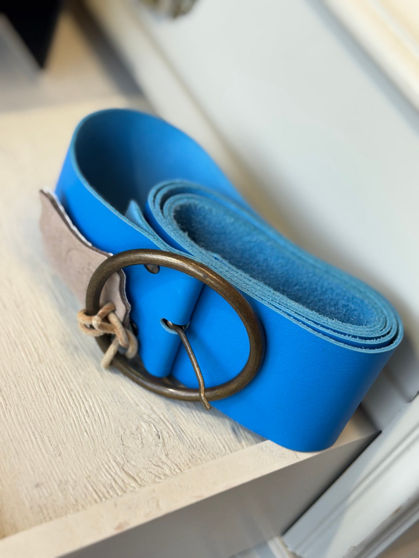 Cinturón piel liso azul Leather Hug