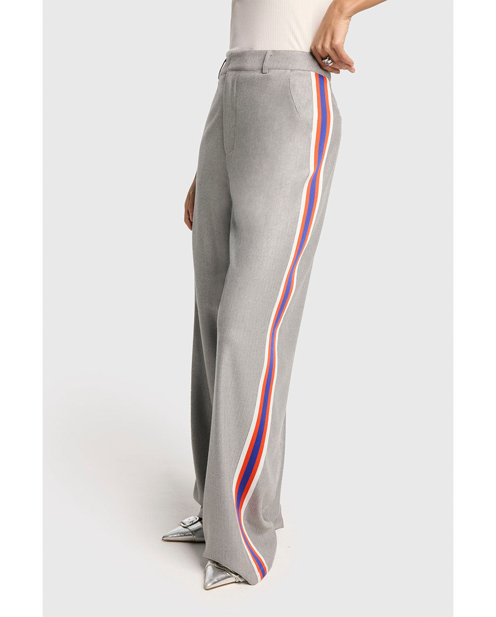 Pantalón gris plata espiga Alix the label