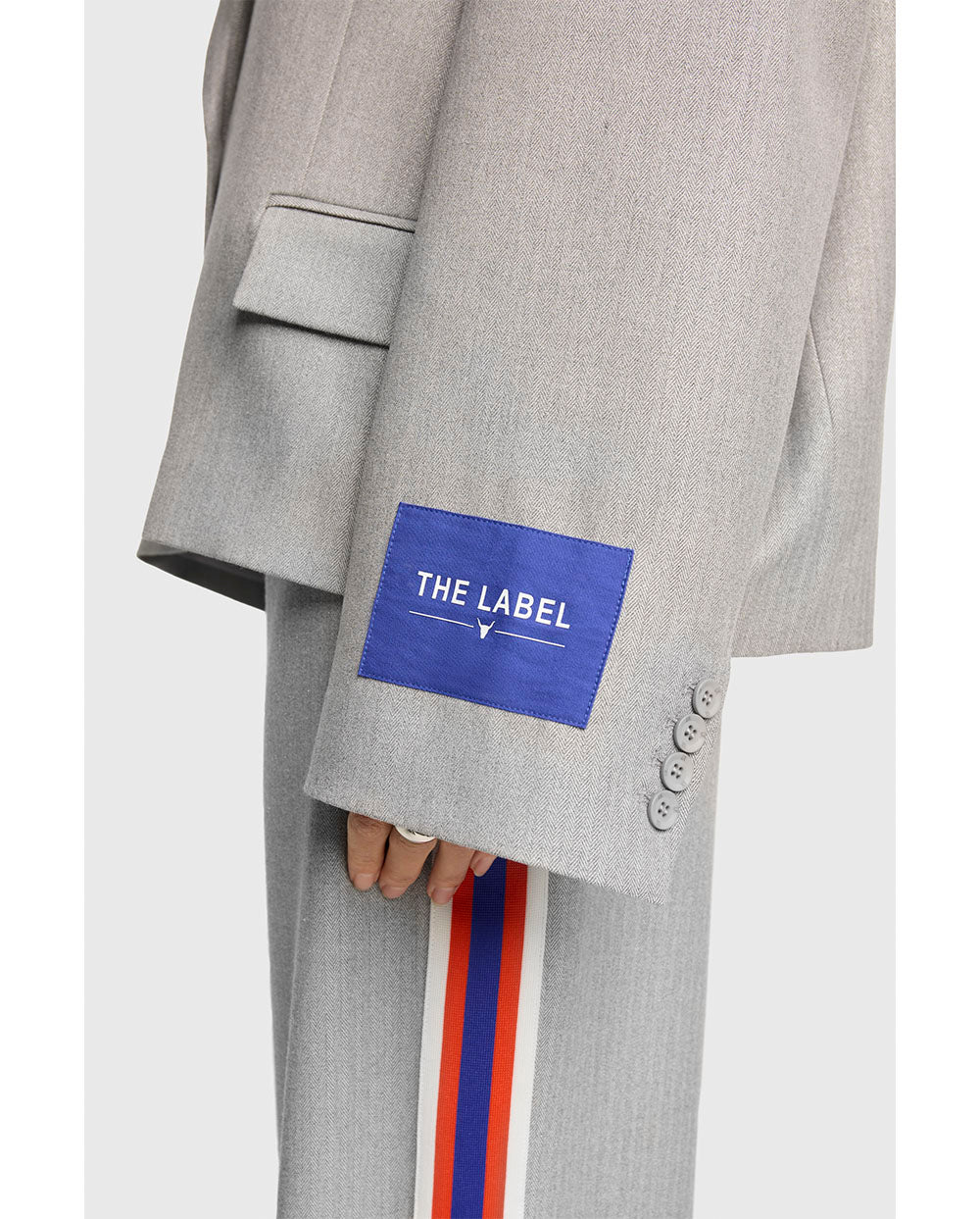 Blazer gris plata espiga Alix the label
