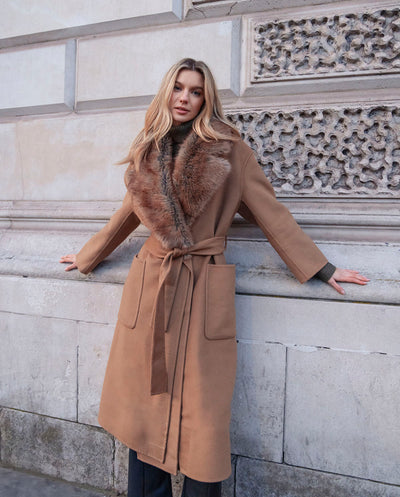 Abrigo de lana cuello piel caramelo Urban Code