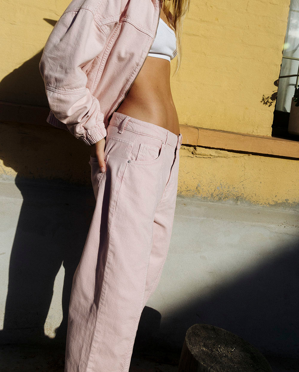 Pantalón rosa chicle Alix the label