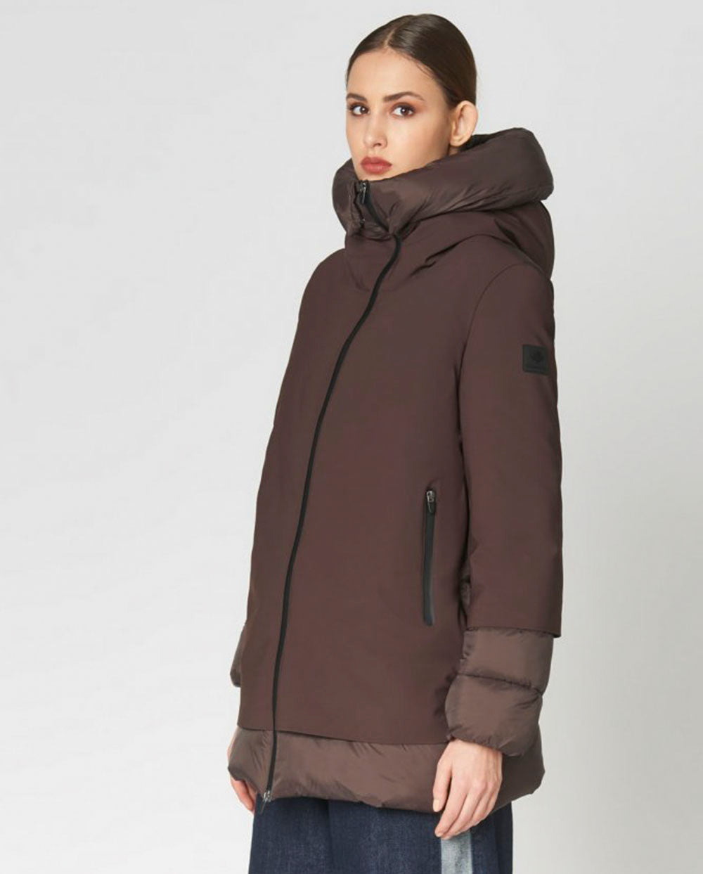 Plumas Becancour mid black coffee Canadian Classics