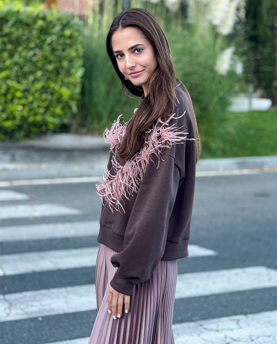 Sudadera marrón chocolate plumas D´elle