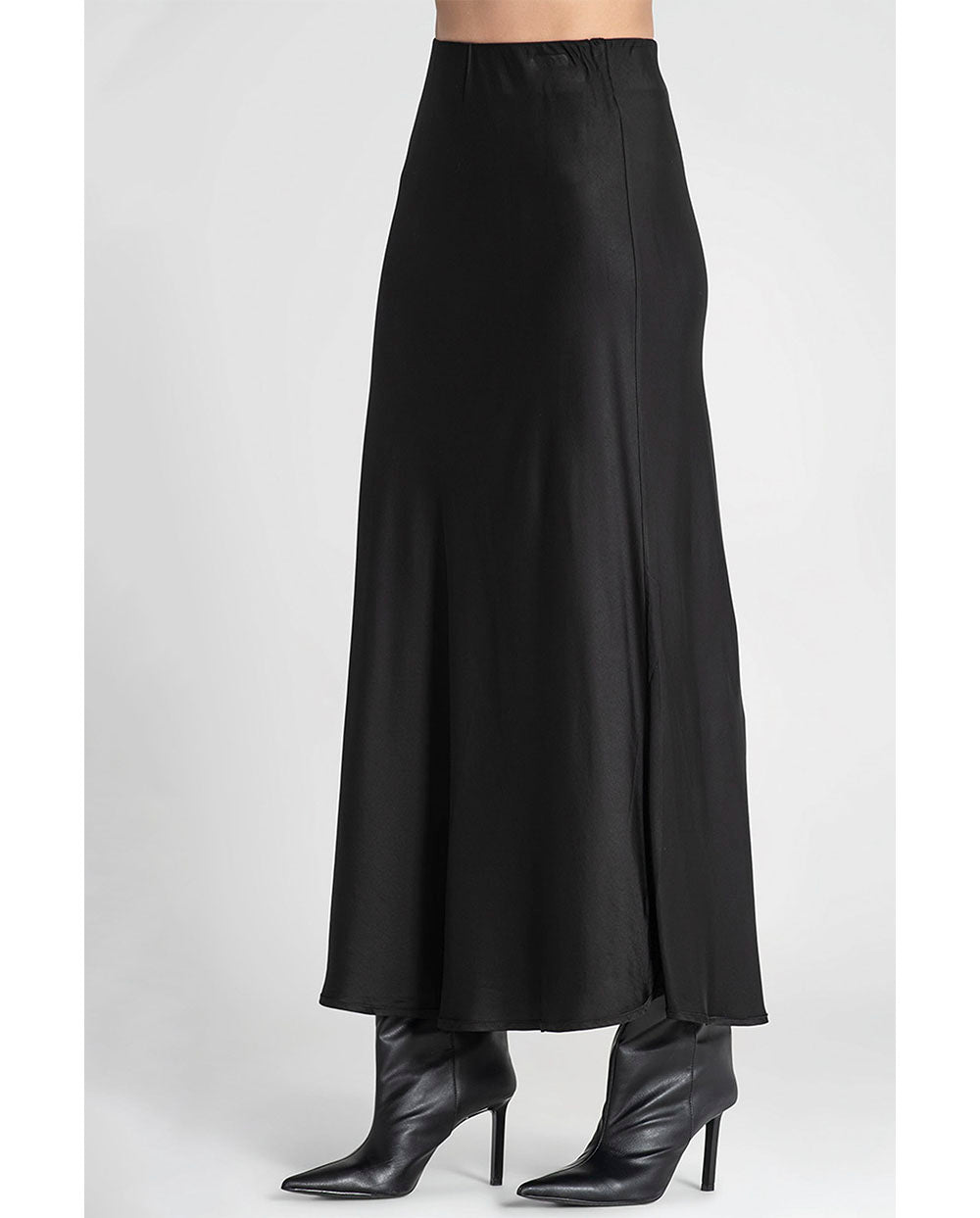 https://sumasmoda.com/collections/novedades