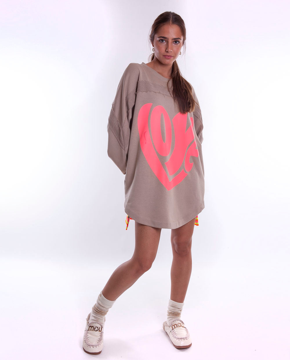 Sudadera larga corazón arena Miss Goodlife