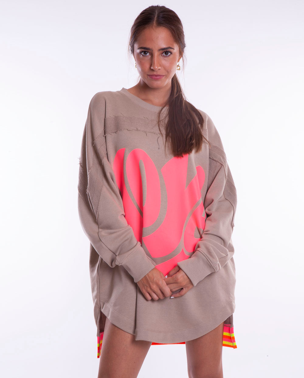 Sudadera larga corazón arena Miss Goodlife