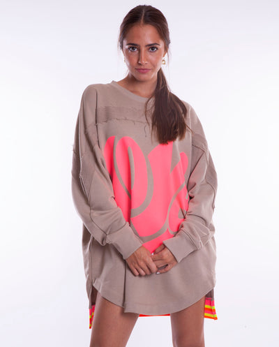 Sudadera larga corazón arena Miss Goodlife