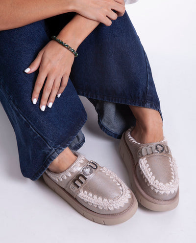 Mou Bounce Clog metal logo special leather stone metallic