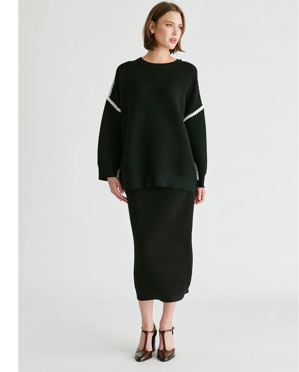 Jersey Canalé bordado negro Paisie London