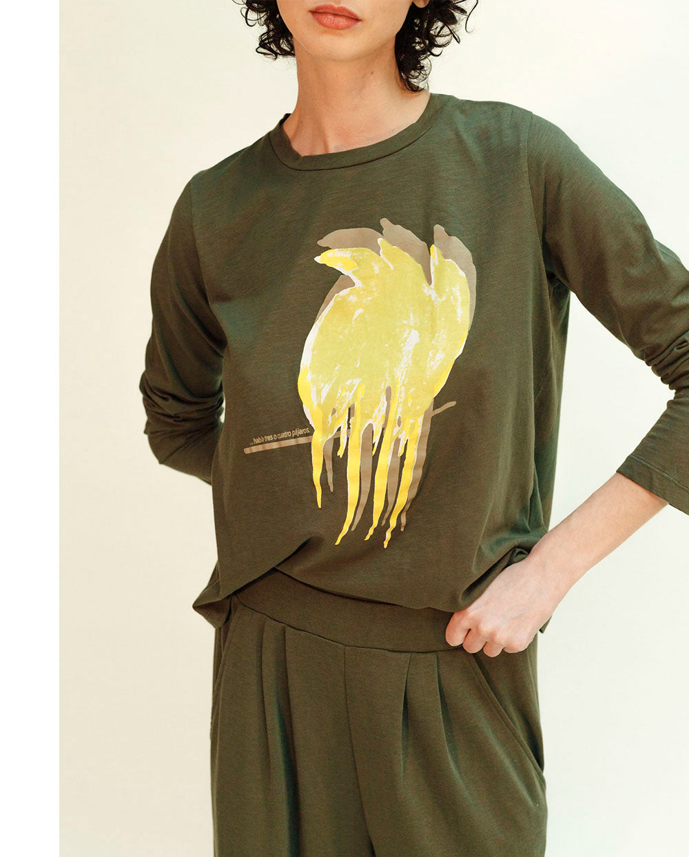 Camiseta verde pájaros Pan Producto Básico
