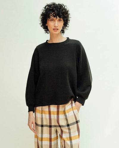 Camiseta sudadera negra PAN Producto Básico