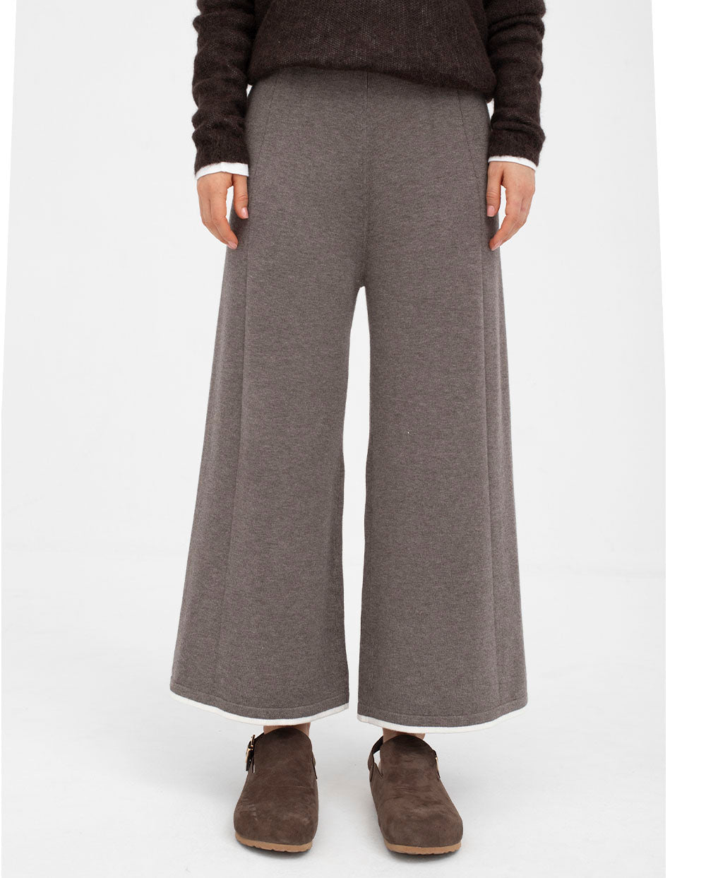 Pantalón Naka marron Mus