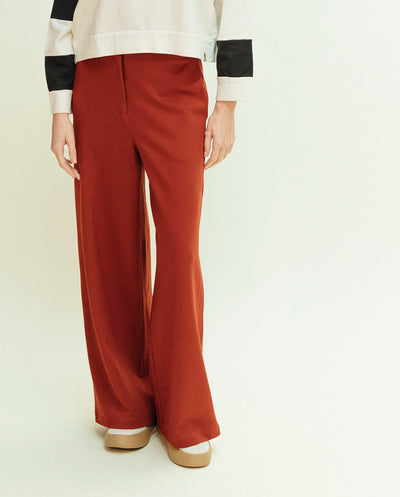 Pantalón burgundy PAN Producto Básico