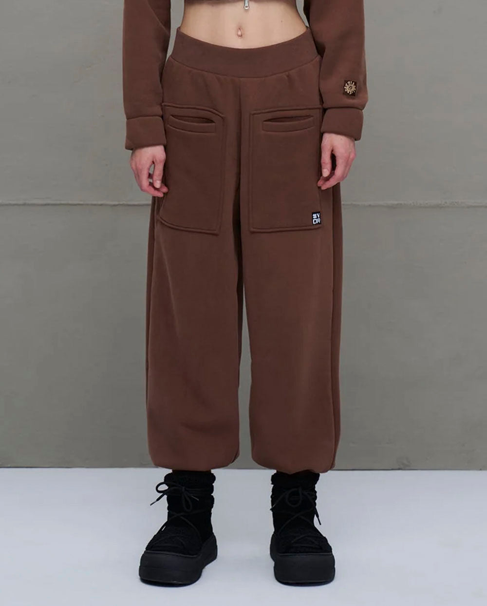 Pantalón felpa bolsillos marrón 18020 #VDR Viadellerose