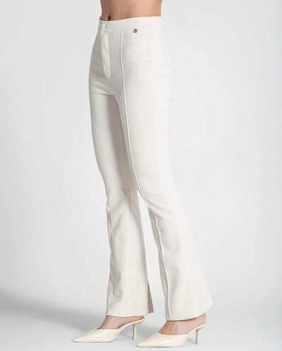 Pantalón flare crudo Rüga