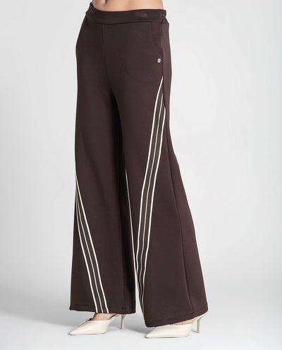 Pantalón chocolate raya vertical Rüga