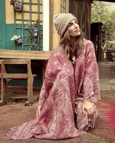 Poncho lana bordado rosa Poc a Poc