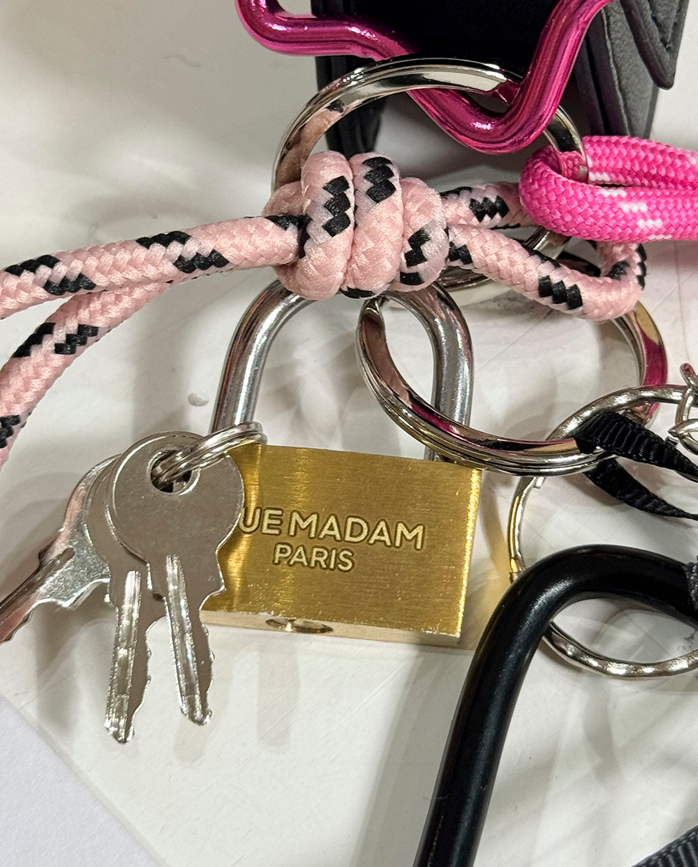 It-Bag Charm llavero para bolso Rue Madam Paris