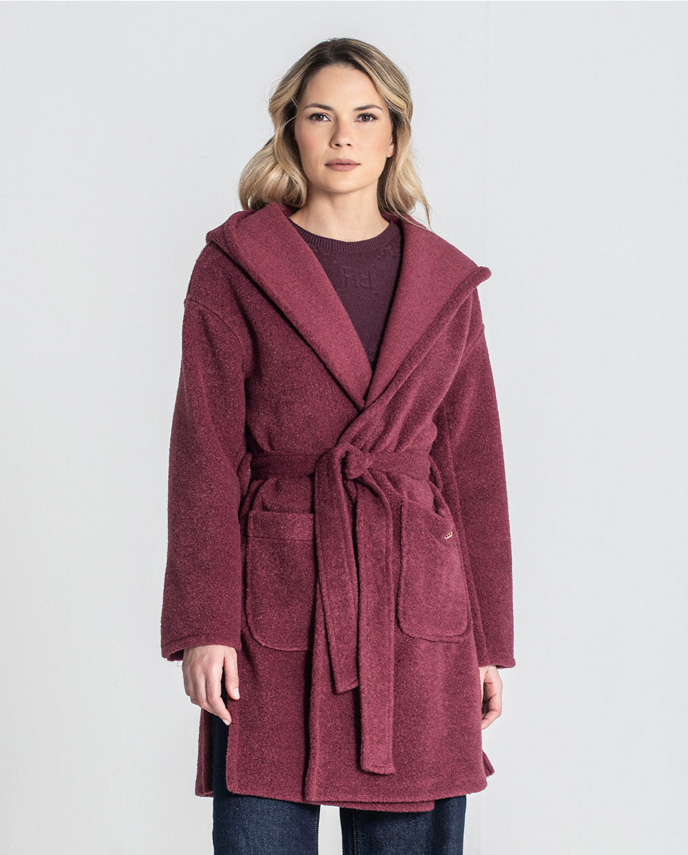 Chaquetón capucha borgoña Rüga