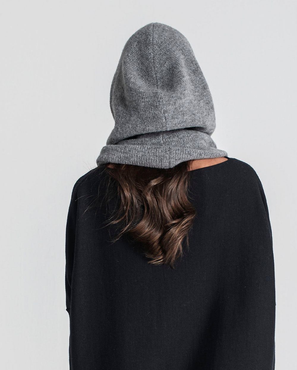 Balaclava gris cordón negro Rüga
