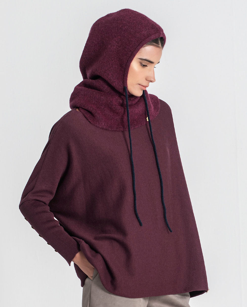 Balaclava borgoña cordón negro Rüga