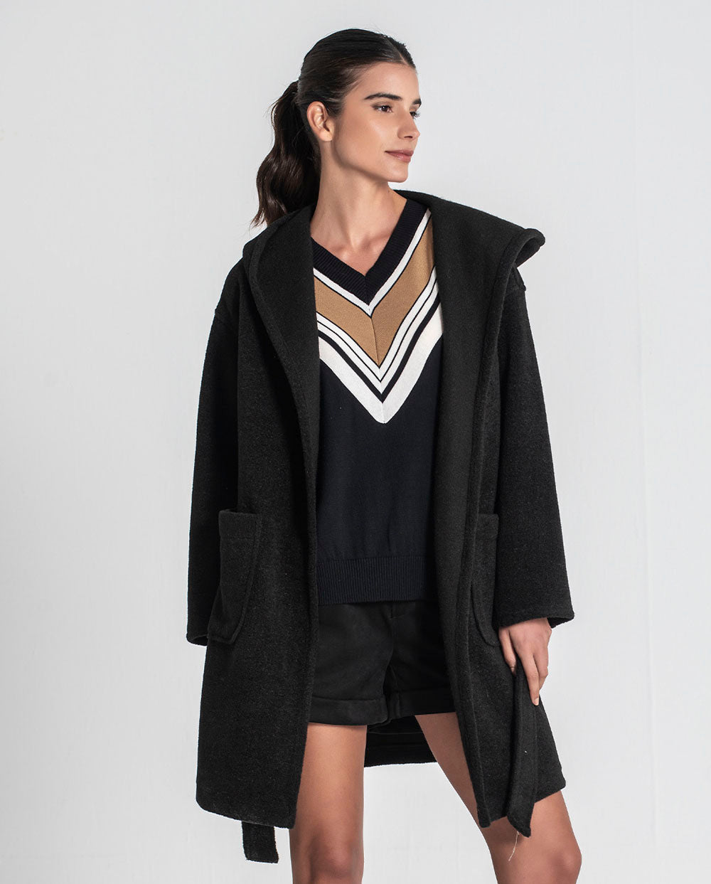 Chaquetón capucha negro Rüga