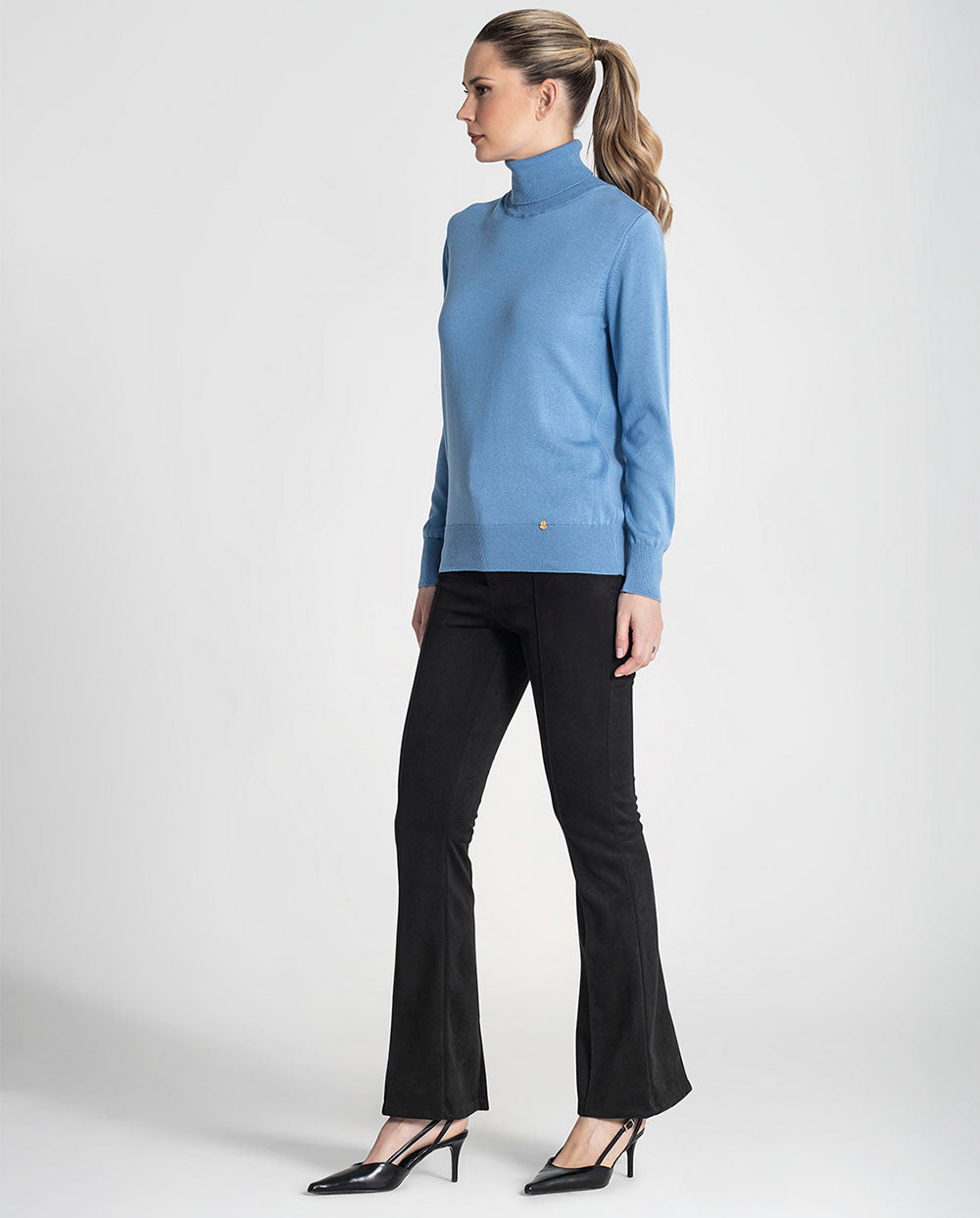 Pantalón flare negro Rüga