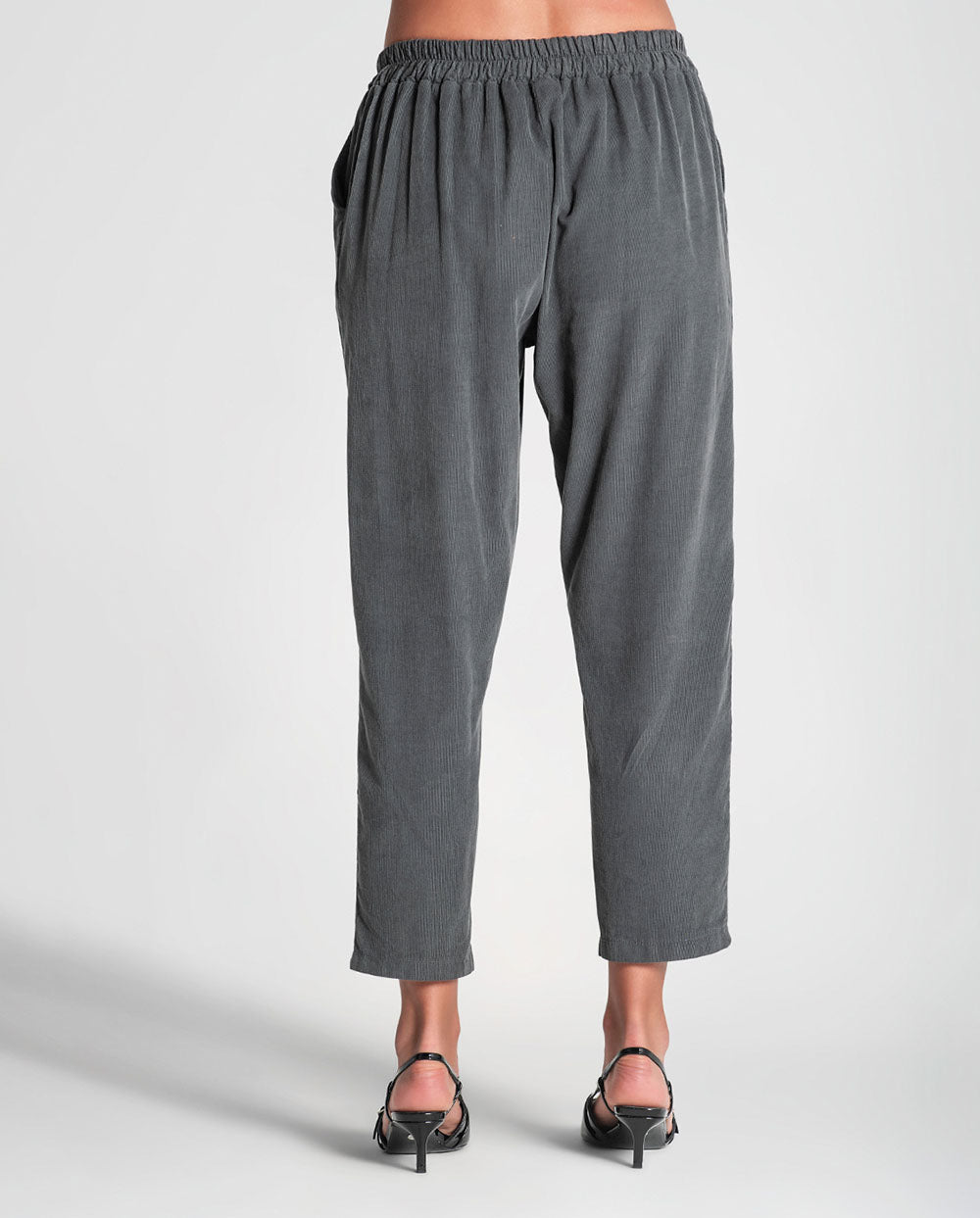 Pantalón gris micro pana Rüga