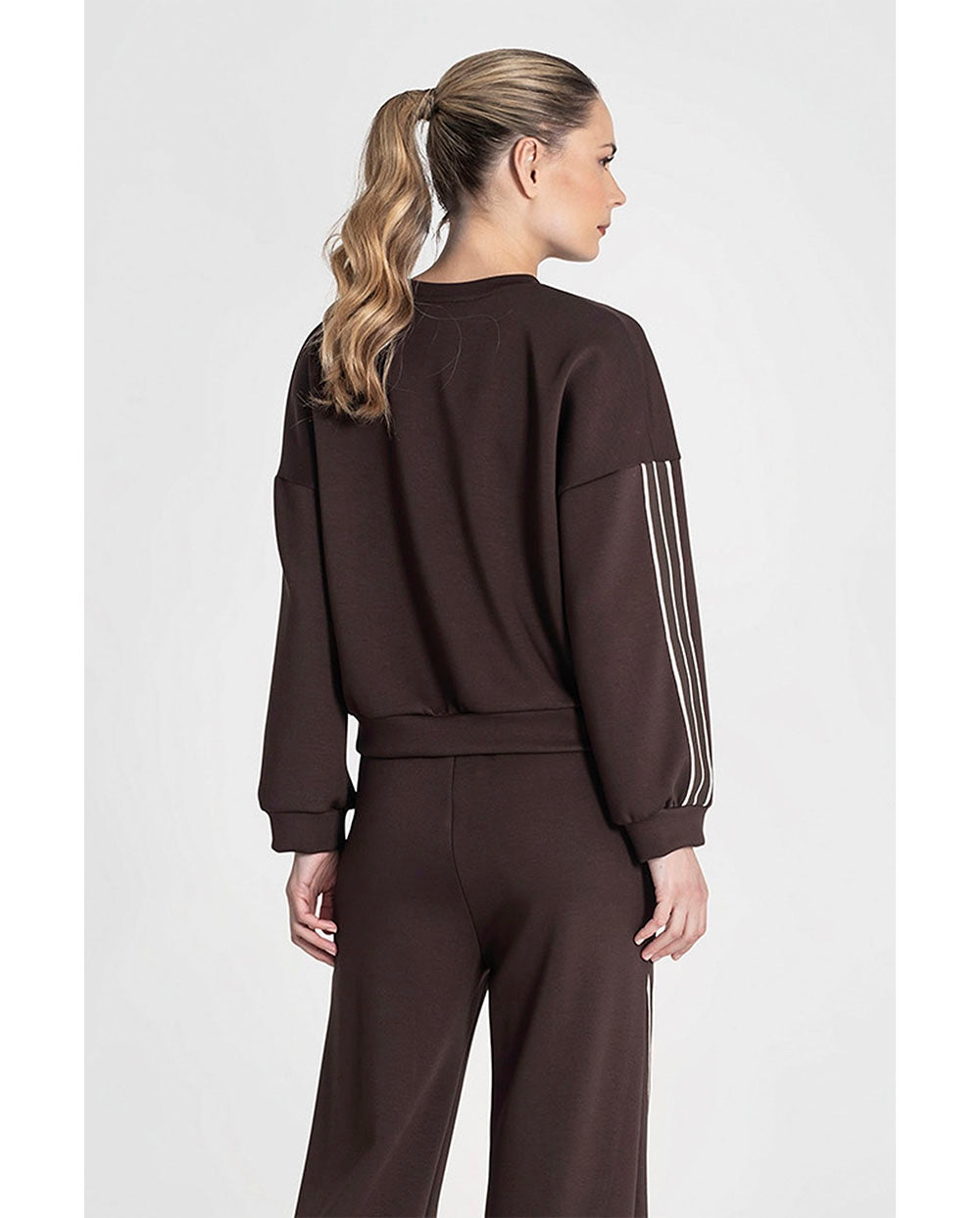 Sudadera cuello redondo chocolate Rüga