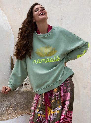 Sudadera Namasté verde y flúor Miss Goodlife
