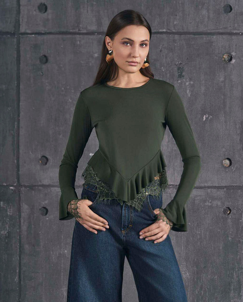 Top manga larga verde militar D´elle