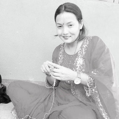 Pulsera nepalí raya negro blanco