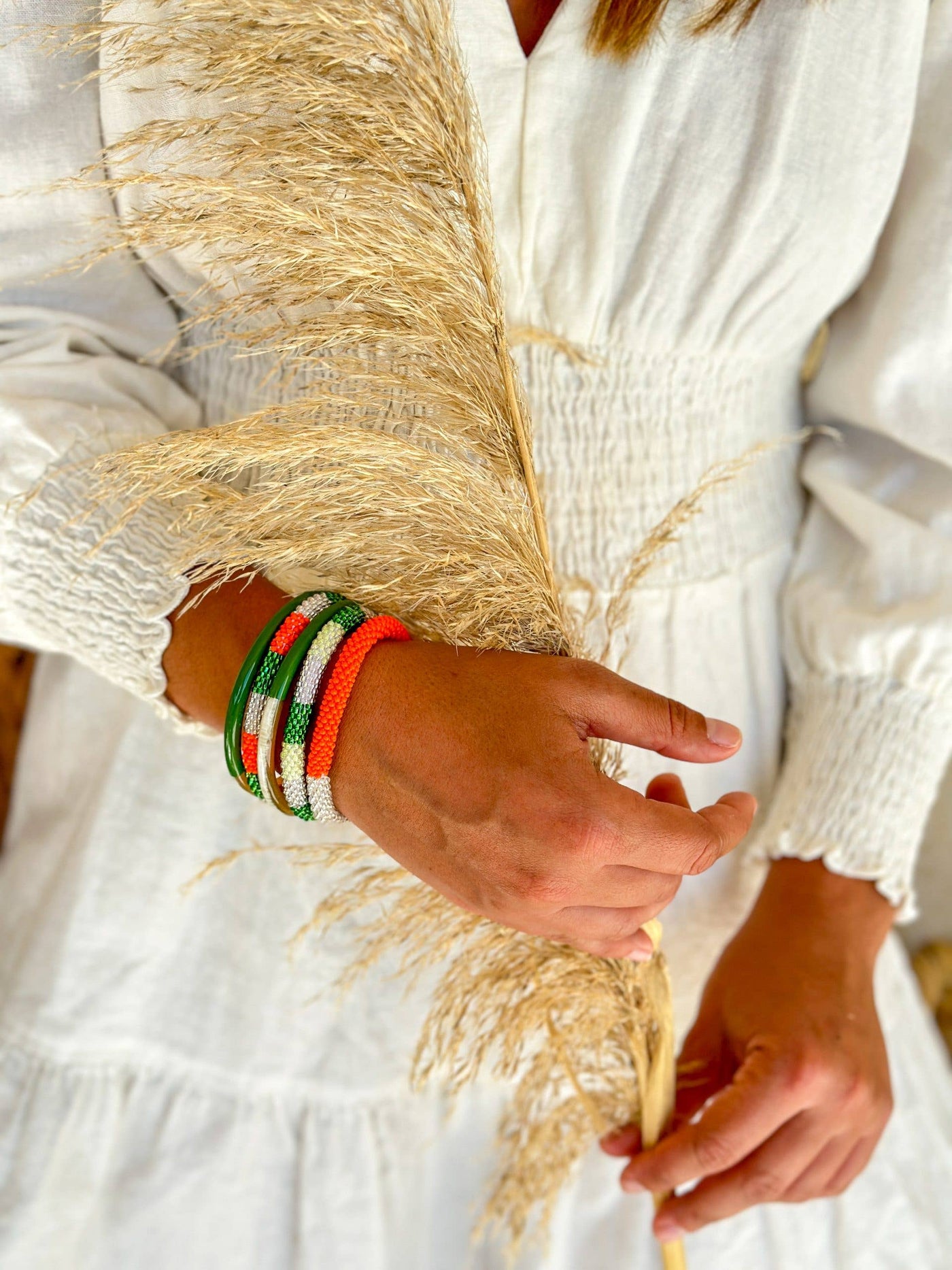 Pulsera nepalí plata y verde
