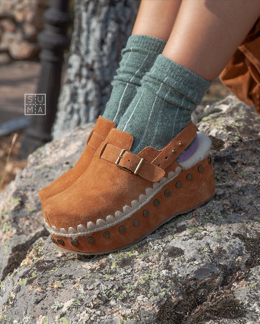 Suela Esparto Mou Zuecos De Plataforma En Gamuza Marrón Suela De