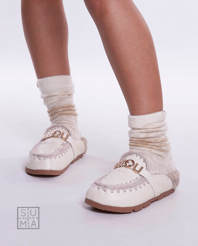 Mou Winter bio slide logo  white