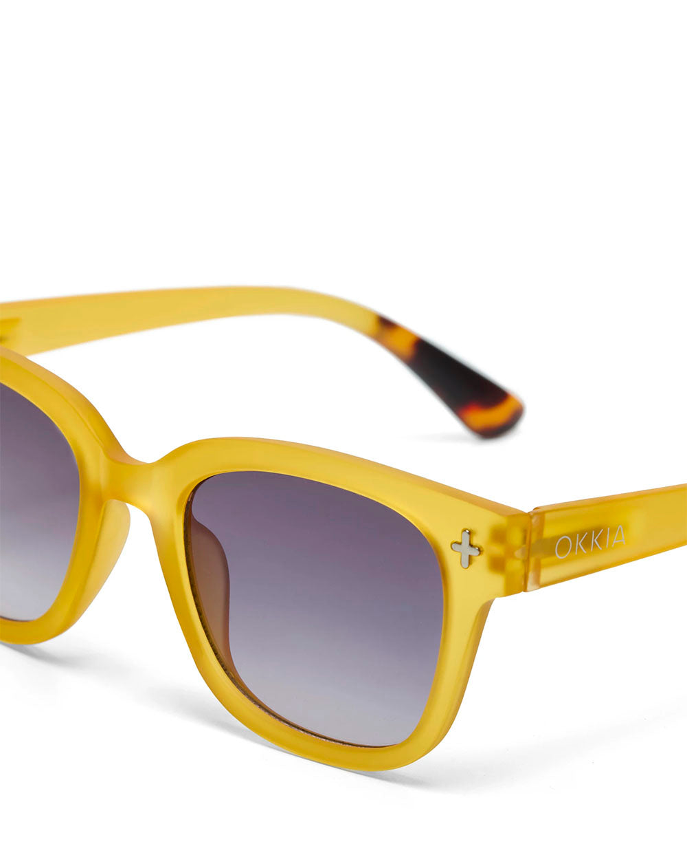Gafa sol Giovanni 012 amarillo transparente Okkia