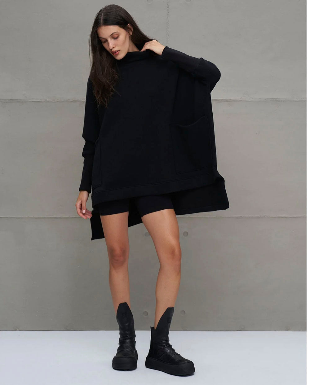 Sudadera oversize negra 18045 #VDR Viadellerose