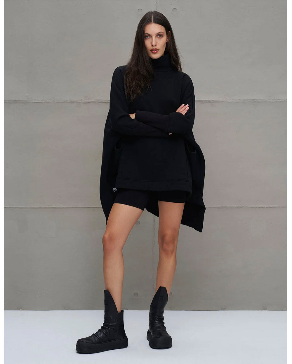 Sudadera oversize negra 18045 #VDR Viadellerose