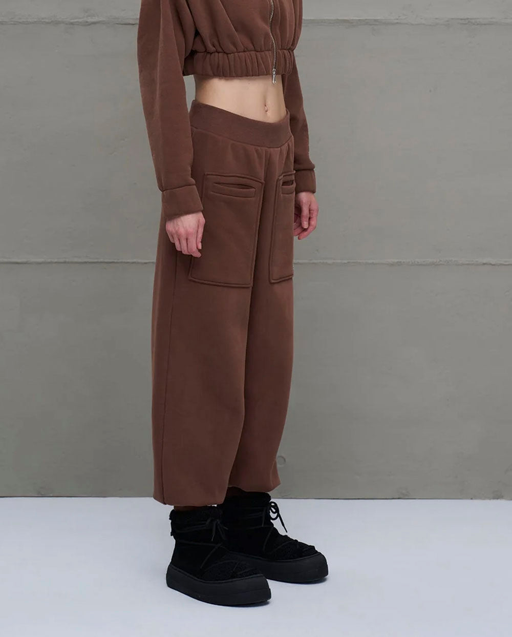 Pantalón felpa bolsillos marrón 18020 #VDR Viadellerose