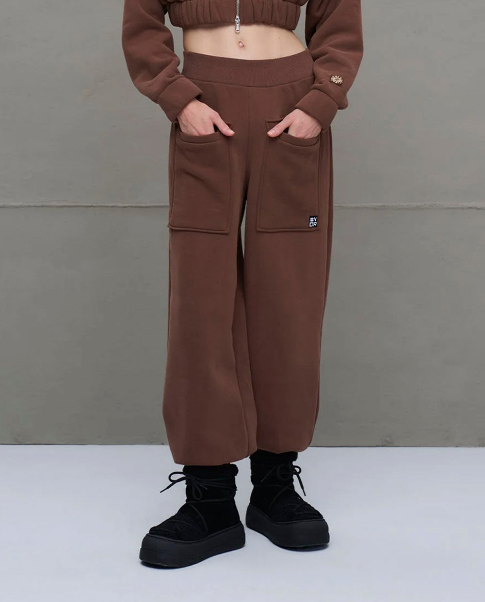 Pantalón felpa bolsillos marrón 18020 #VDR Viadellerose