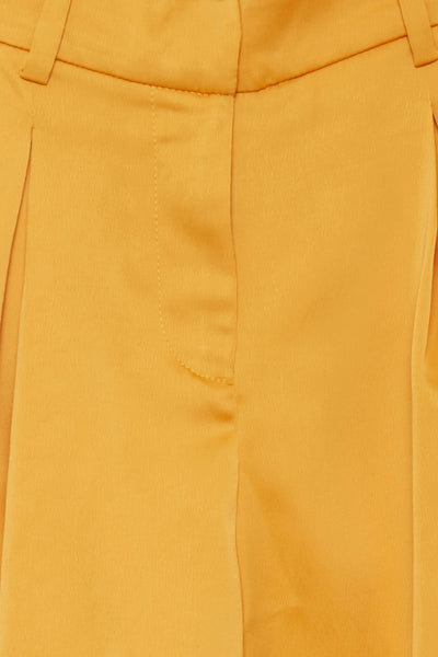 pantalon-corto-amarillo